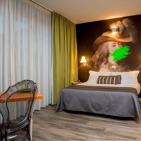 Residence Dory Riccione Eksteriør bilde