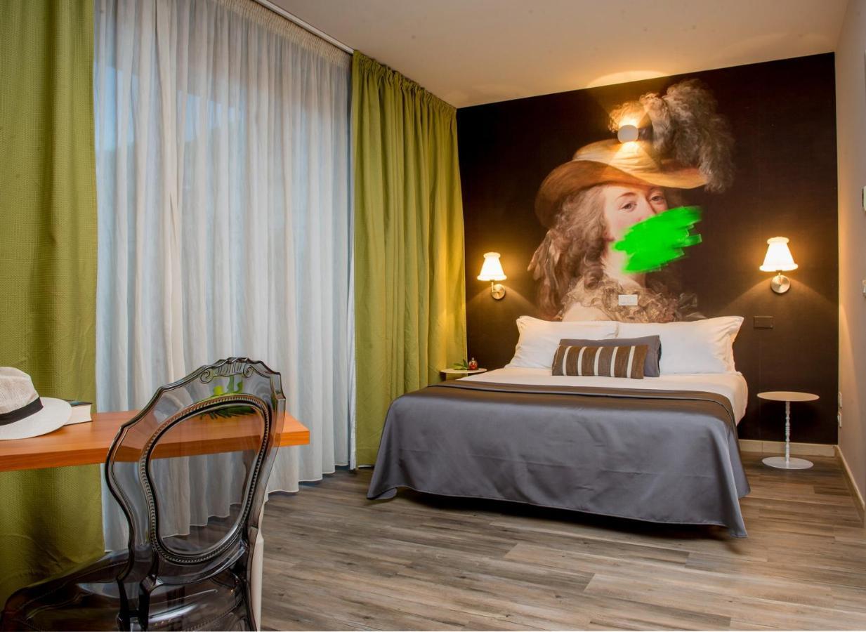 Residence Dory Riccione Eksteriør bilde
