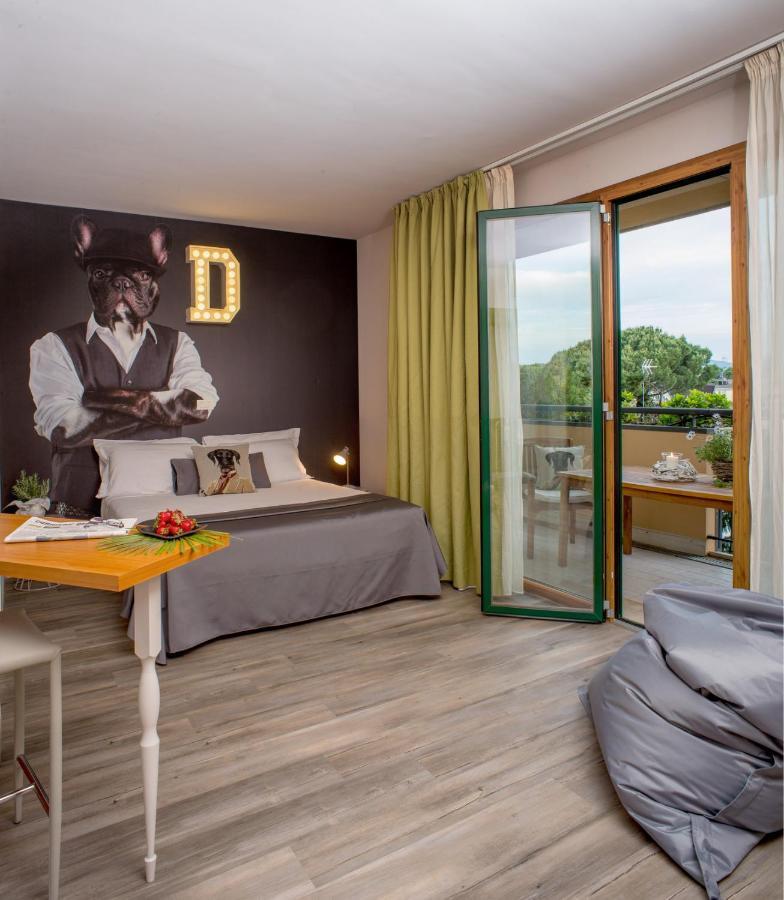 Residence Dory Riccione Eksteriør bilde
